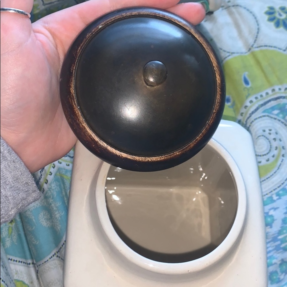 Ceramic Sugar Jar - Picture 2 of 4